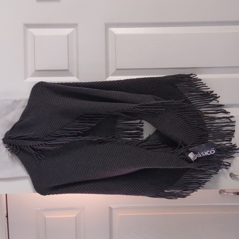 Gray infinity scarf